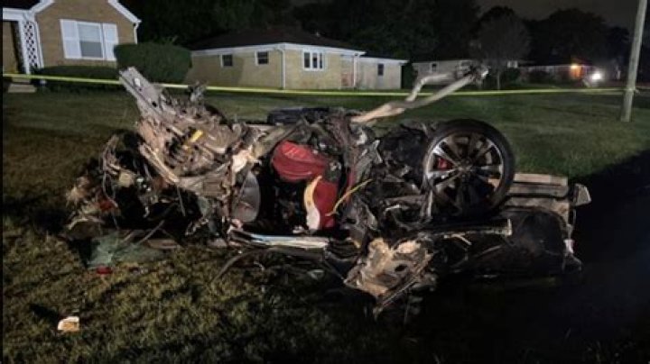 
Who Is Dante Lennon Freeport Ny? 22-Year-Old New Hyde Park Car Crash That Killed 3 People 