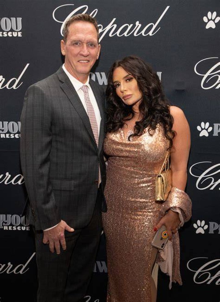 
Who Is David Cone Married To? Meet His Wife Lynn DiGioia On Instagram 