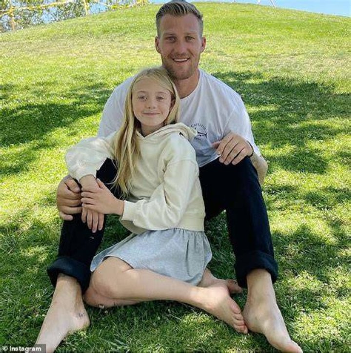 Who Is Everleigh Rose Dad Tom Smith? Soutas Biological Father