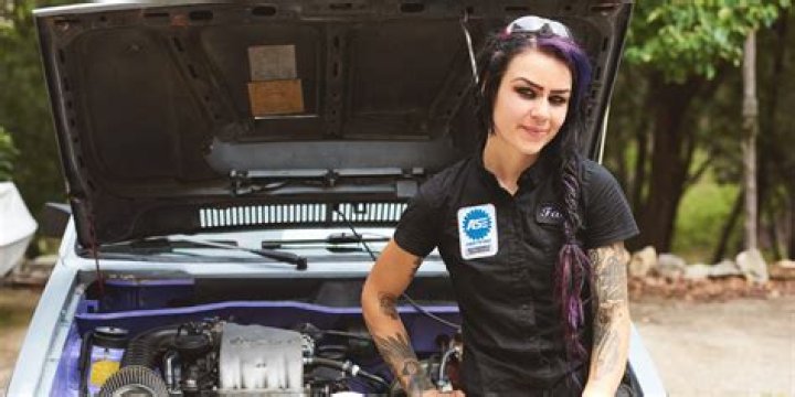 Who is Faye Hadley from ‘All Girls Garage’? Husband, Net Worth