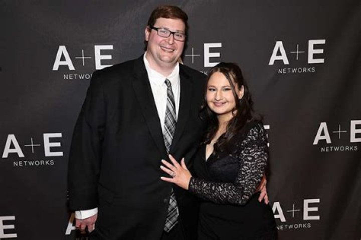 
Who Is Gisella Bayona’s Ex Husband? Everything To Know 