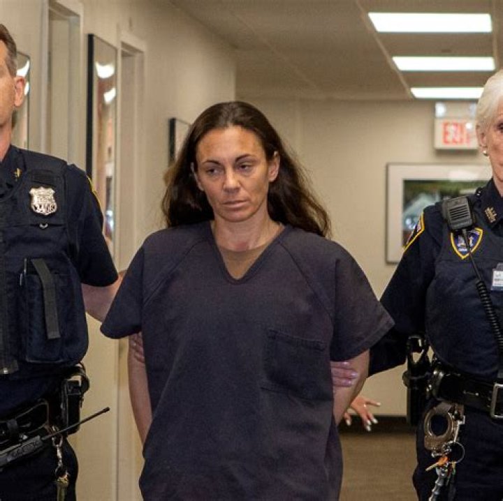 
Who Is Isaiah Carvalho And Where Is He Now? Husband Of Valerie Cincinelli Lives In Horror Of What Happened 
