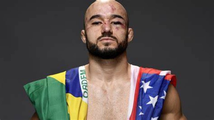 Who Is Izabella Santiago? Meet UFC Marlon Moraes Wife On Instagram – Wedding And Age Details
