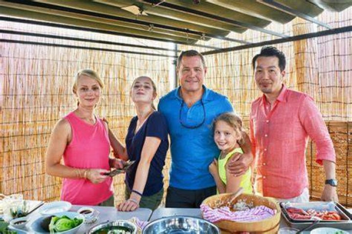 Who Is Jeff Corwin’s Wife Natasha Soultavana? Inside His Personal Life including Family, Siblings, and children
