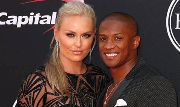 
Who is Kenan Smith (NFL)? Age, Salary, Wife, Net Worth, Wiki 
