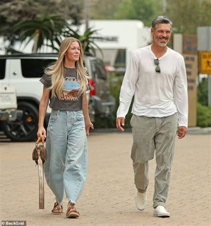 Who Is Leann Rimes Married To? LeAnn Rimes Husband, Children, Age, Net Worth, Instagram