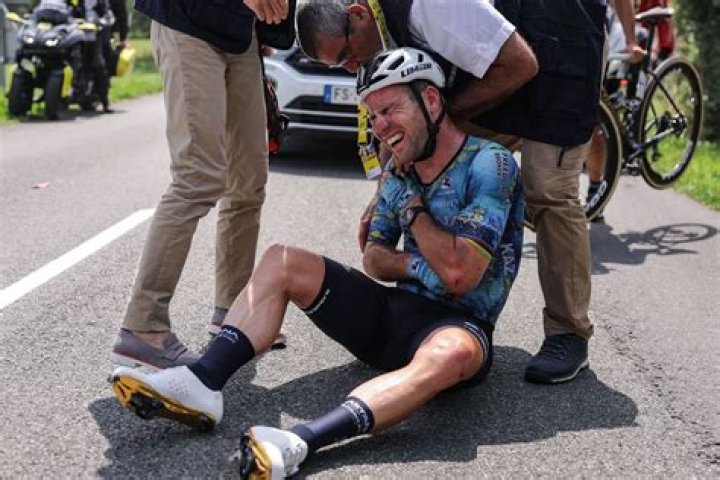 
Who is Mark Cavendish? 38-year-old crashed out of his final Tour de France on stage eight 