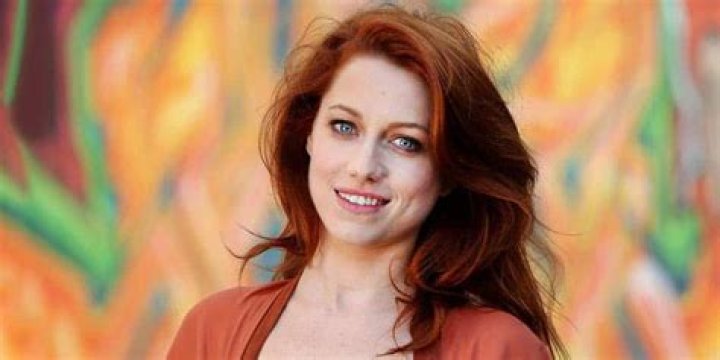 
Who is Niamh Walsh? Age, Height, Husband, Net Worth, Children 