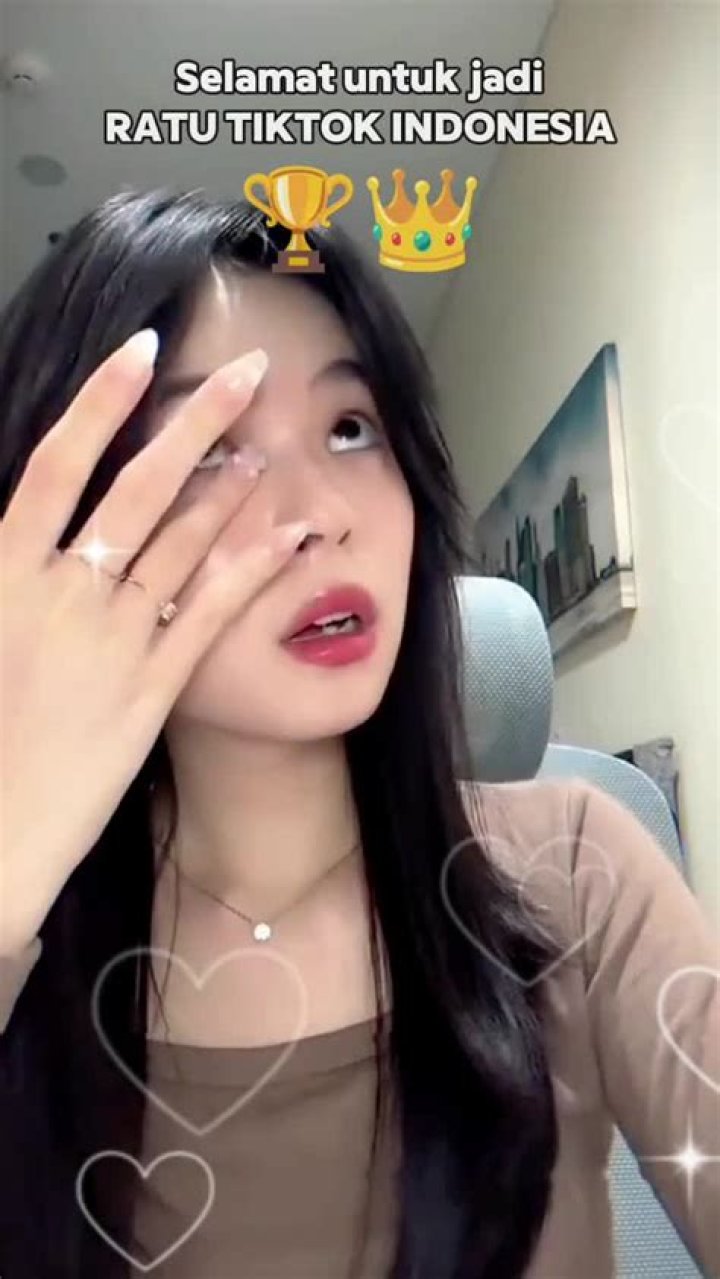
Who Is Ratu Tiktok Indonesia? Instagram Details & Fotos Of The Influencer 