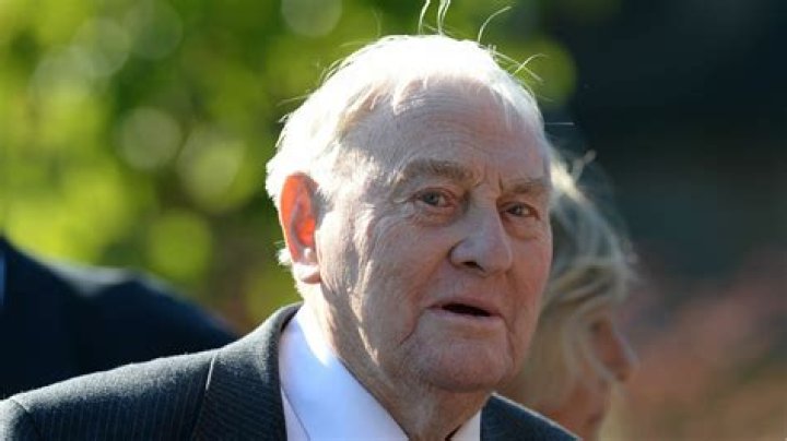 
Who Is Ray Illingworth Wife Shirley Illingworth? Former England Captain Passes Away AT The Age of 89 