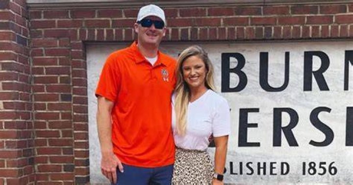 
Who is Robert Shiver? Former college football star was target of murder planned by wife Lindsay 