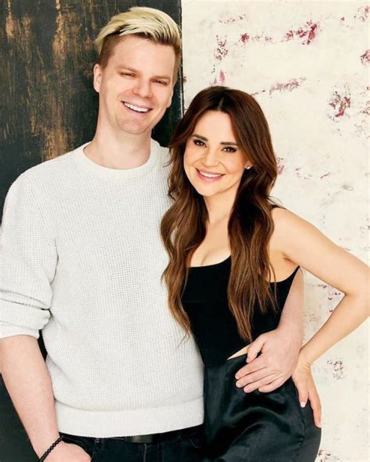 
Who is Rosanna Pansino’s boyfriend today? Wiki Biography, dating, affairs 