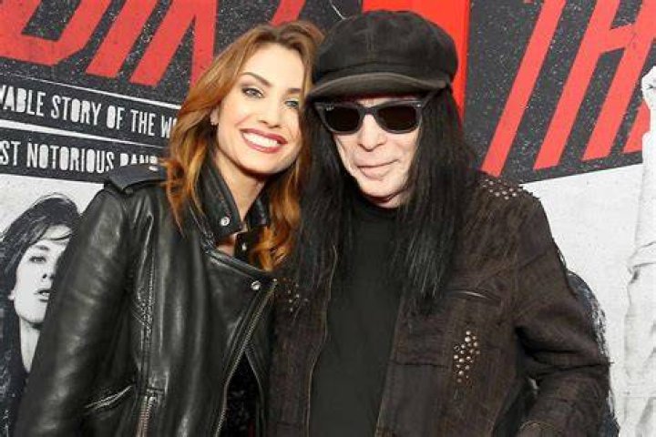 
Who is Seraina Schonenberger, Mick Mars’ wife? 