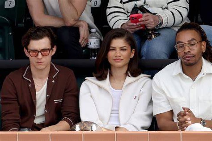 
Who Is Zendaya Dating 2022? Details About Zendaya Boyfriend And Relationship Status 