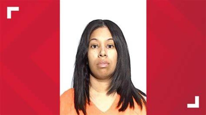 
Who Is Zoe Afton McKinney Boyfriend Lloyd Gist? 17 Years Girl Fell 30 Feet To Her Death 