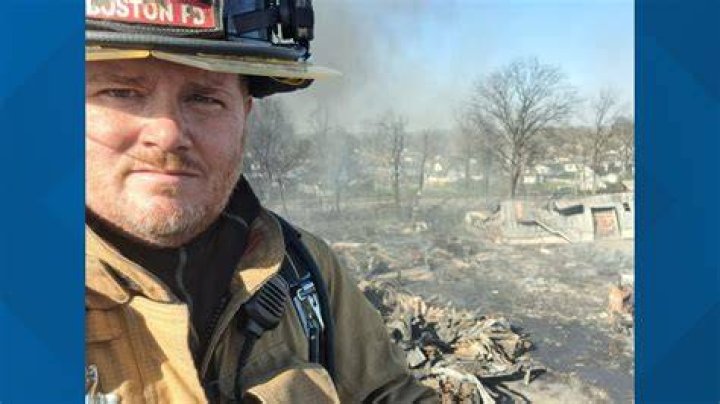 Who was Wayne Brooks Jr, firefighter killed in Port Newark fire?
