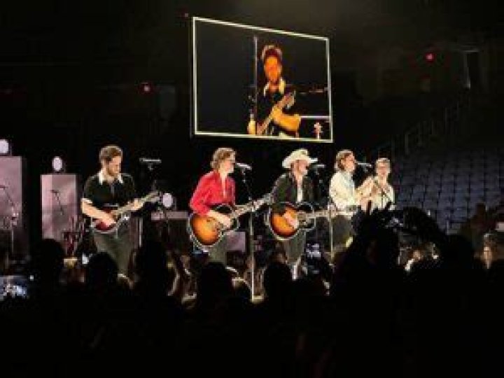 Why Did Bo Rinehart Leave Needtobreathe? Rock Band Members and Their Relationship