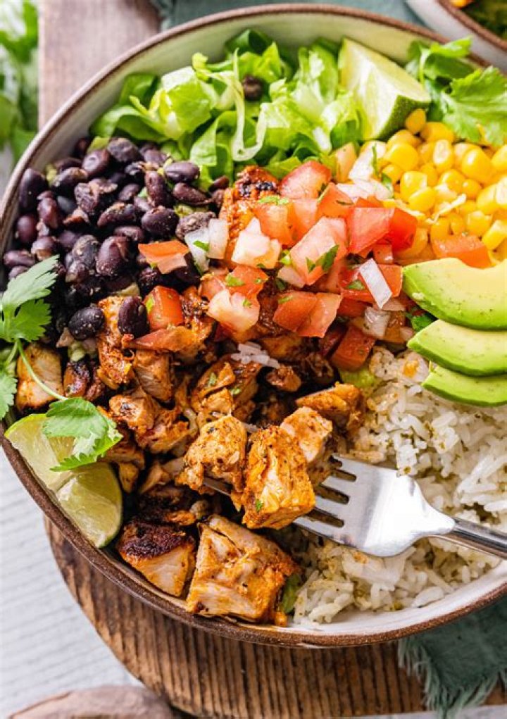
Why Is Chipotle Leaving The Pollo Asado Off The Menu? 