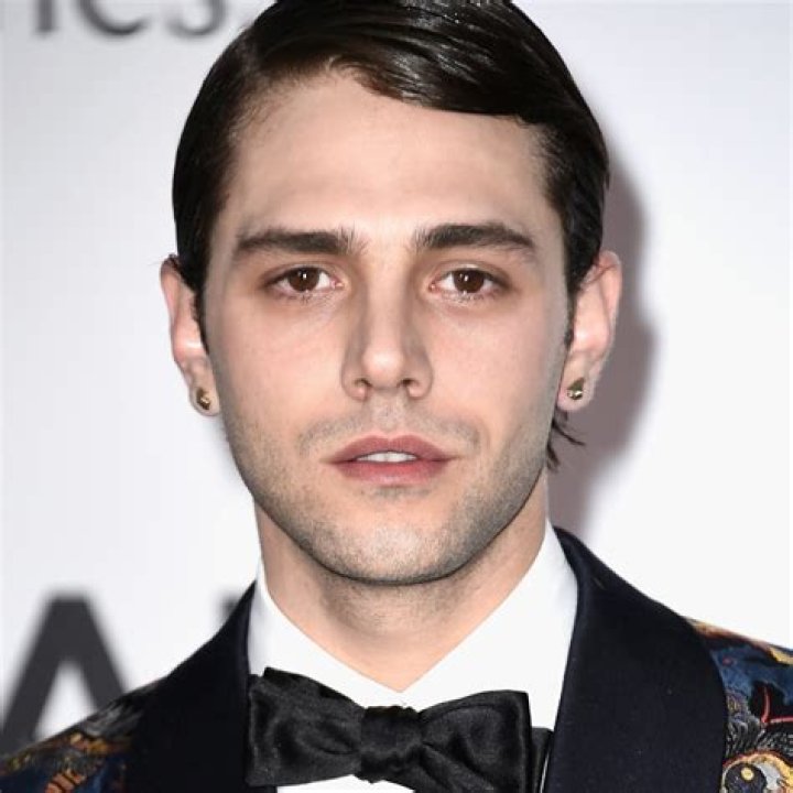 Xavier Dolan Height, Weight, Net Worth, Age, Birthday, Wikipedia, Who, Instagram, Biography