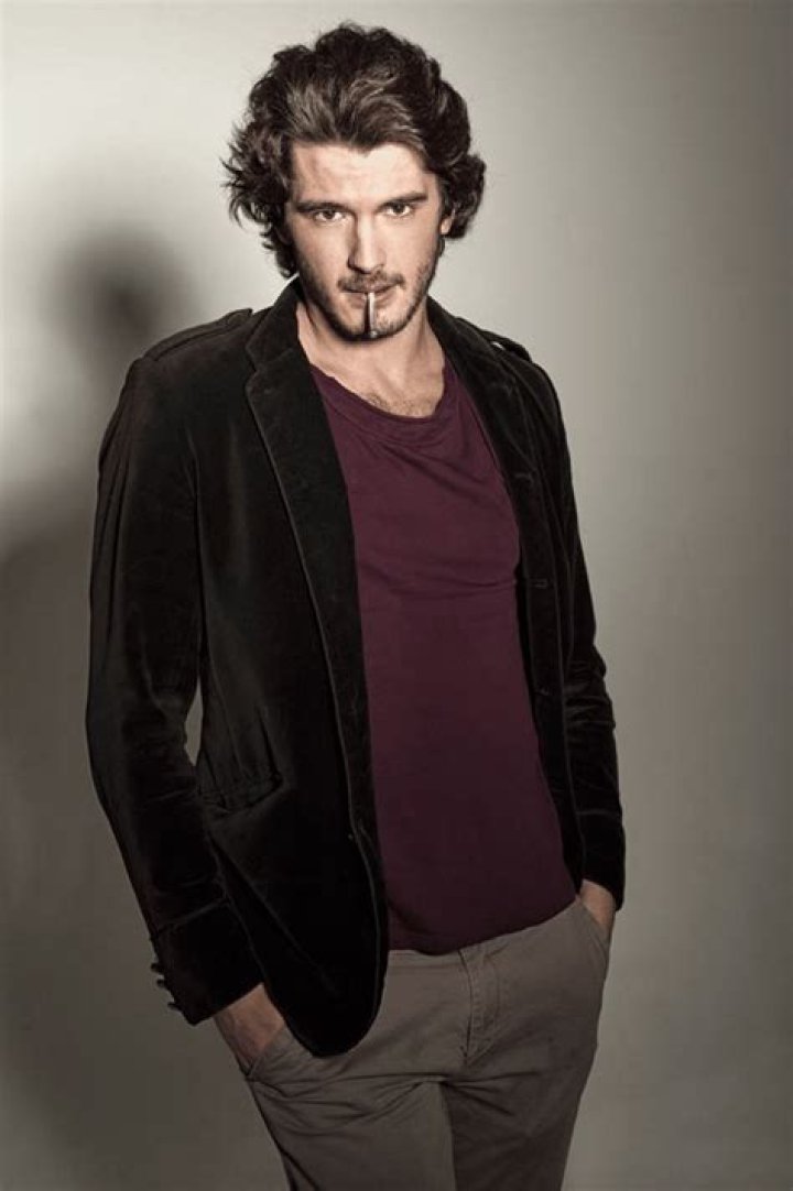 
Yon González’s Biography: Age, Height, Relationships, Net Worth 