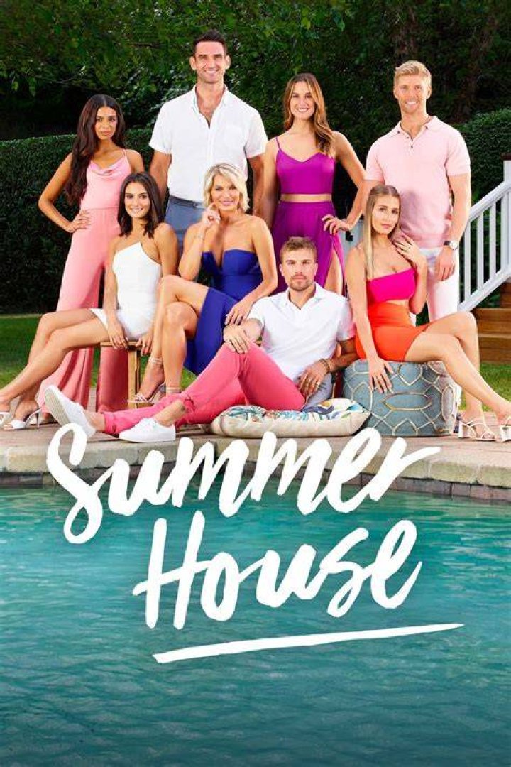 
“You should be happy for him”: Summer House fans slam Kyle for blaming Lindsay for his dwindling friendship with Carl 