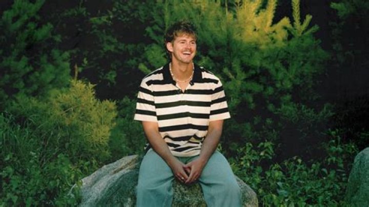 
Ze Frank Height, Weight, Net Worth, Age, Birthday, Wikipedia, Who, Nationality, Biography 