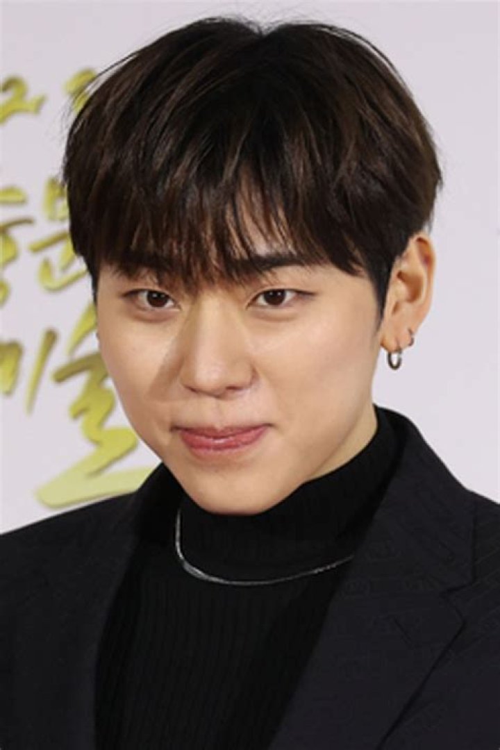 Zico Height, Weight, Net Worth, Age, Birthday, Wikipedia, Who, Nationality, Biography