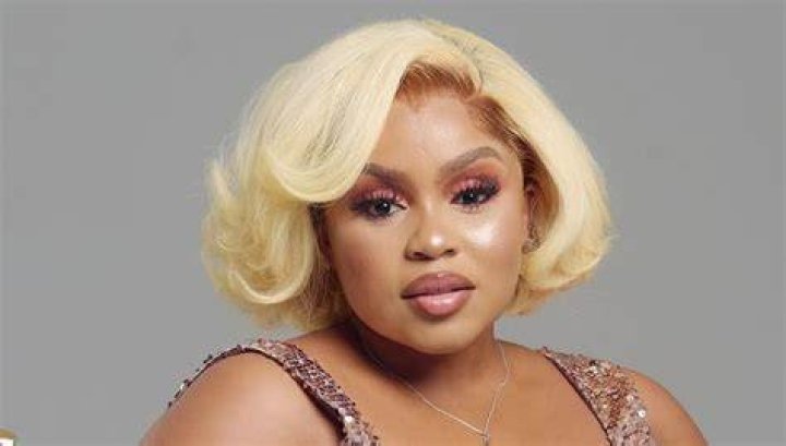 
Zola Ayabulela Mhlongo Height, Weight, Net Worth, Age, Birthday, Wikipedia, Who, Nationality, Biography 